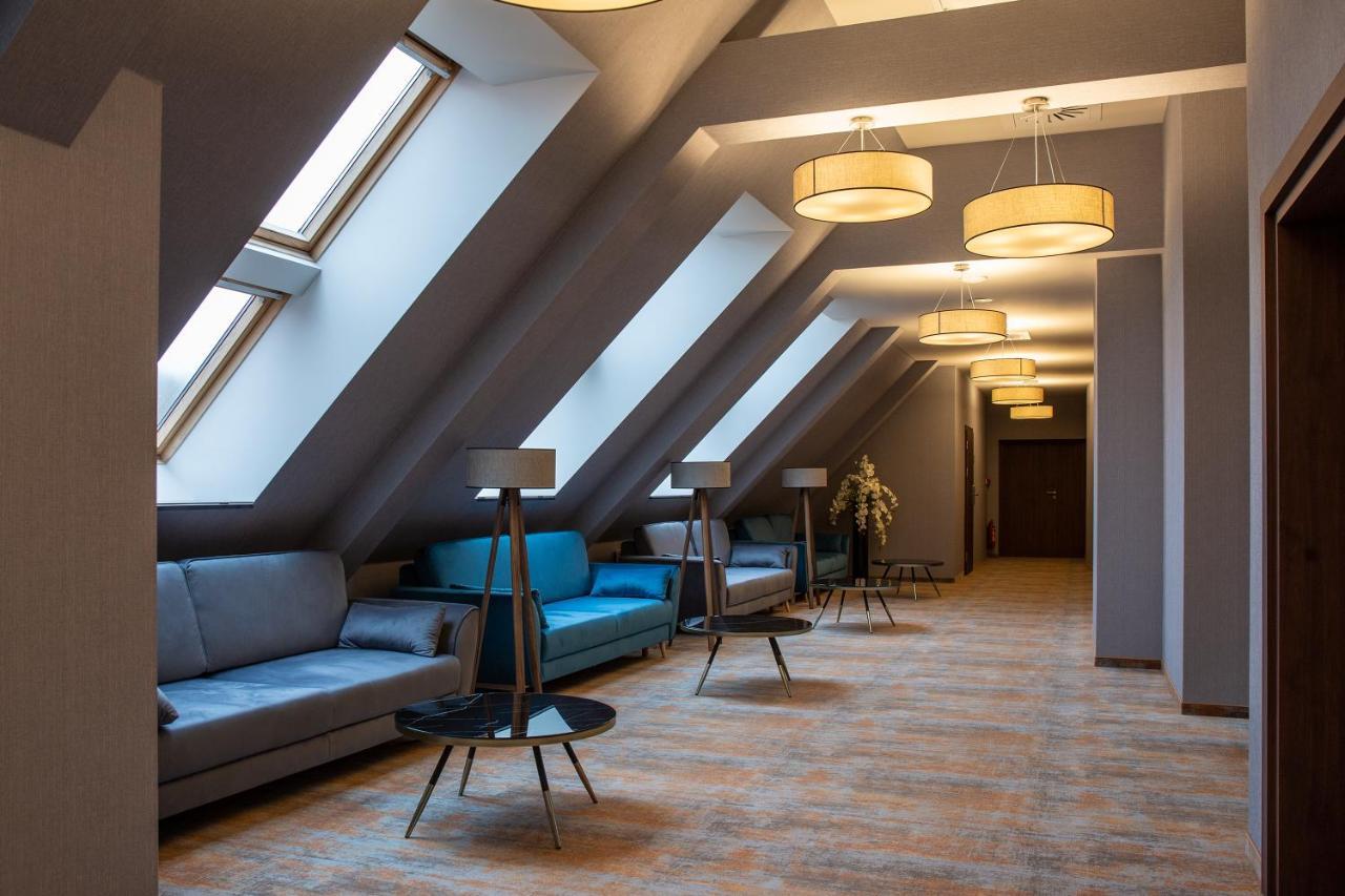 פז'יז'ינה Hotel Styl 70 מראה חיצוני תמונה